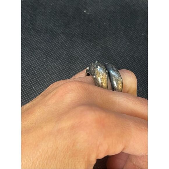 Solid Sterling Silver Avant Garde Ring - Picture 4 of 9